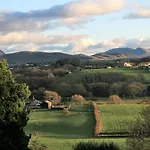 Westwood - The With A View Couette-café 4*