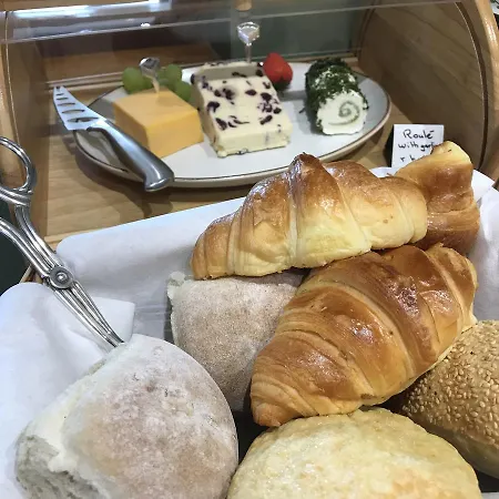 Bed & Breakfast Westwood - The With A View